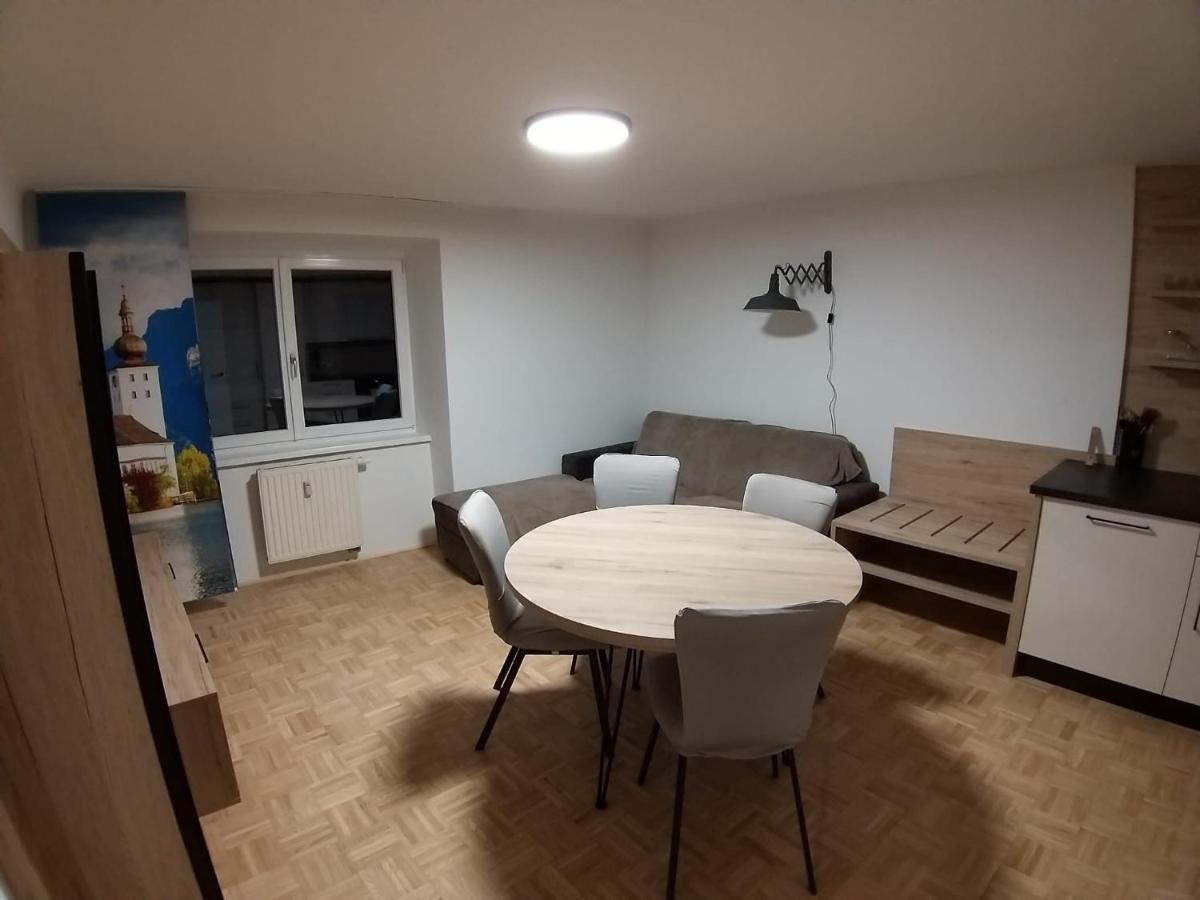 Modern Apartment, Full Kitchen, For 6 Gmunden Bagian luar foto