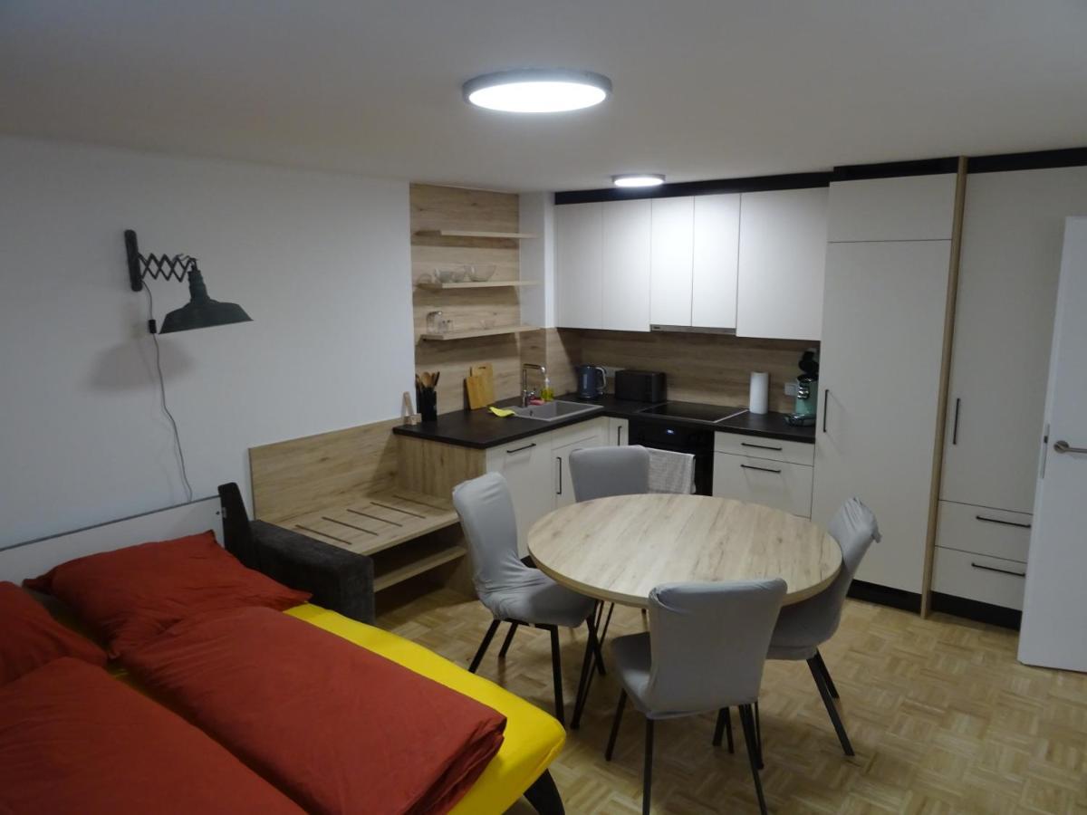 Modern Apartment, Full Kitchen, For 6 Gmunden Bagian luar foto