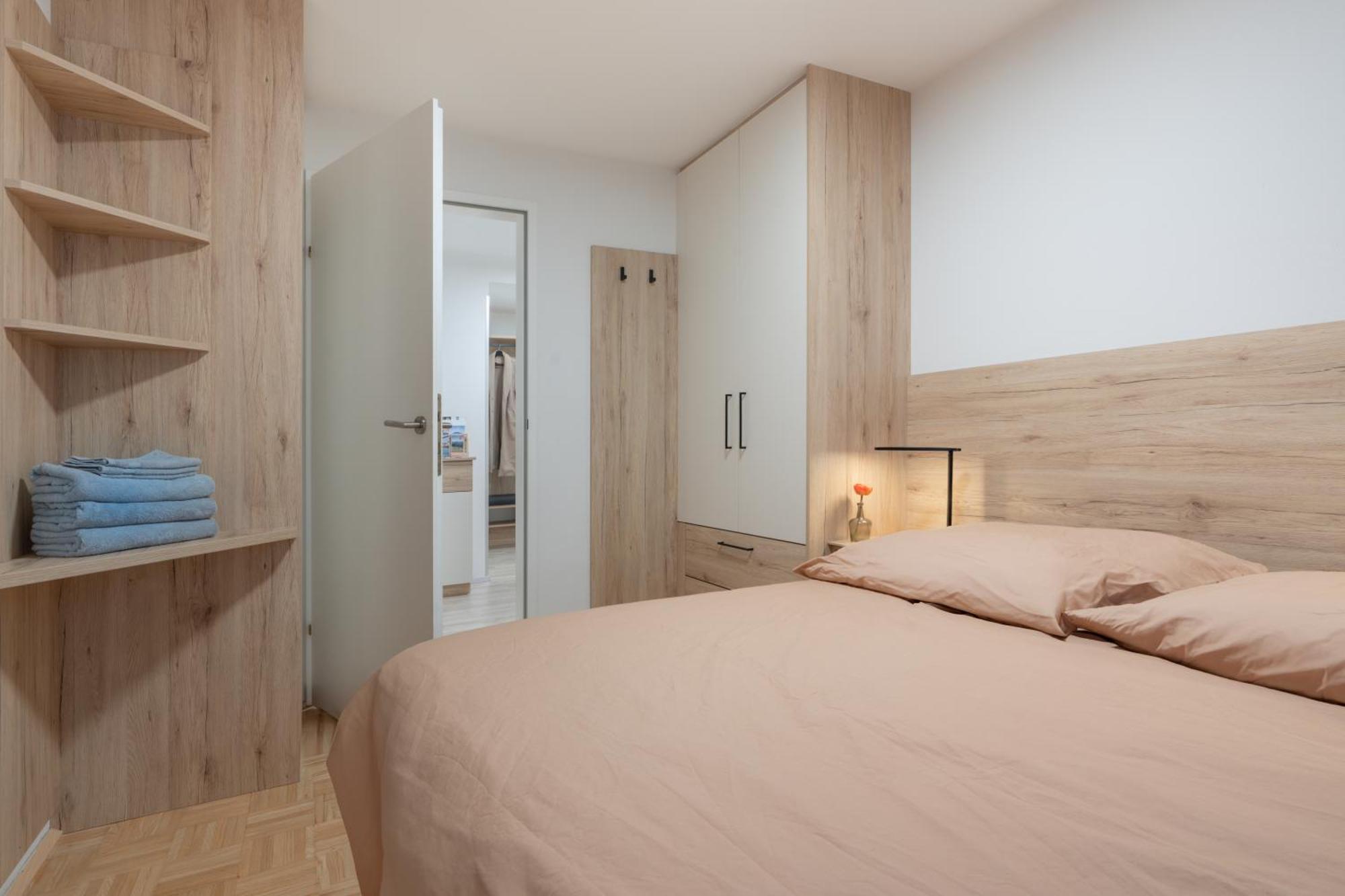 Modern Apartment, Full Kitchen, For 6 Gmunden Bagian luar foto