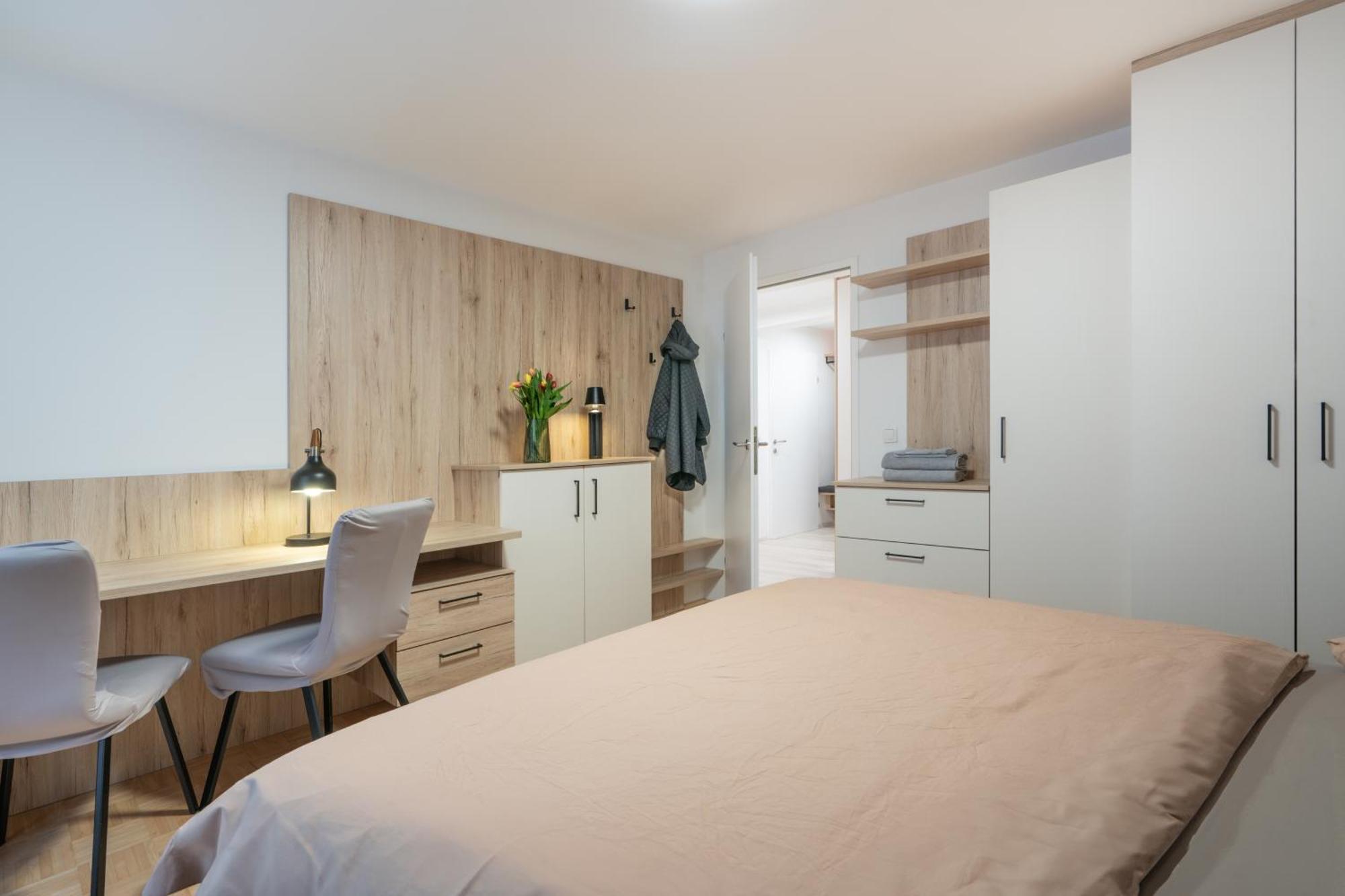 Modern Apartment, Full Kitchen, For 6 Gmunden Bagian luar foto